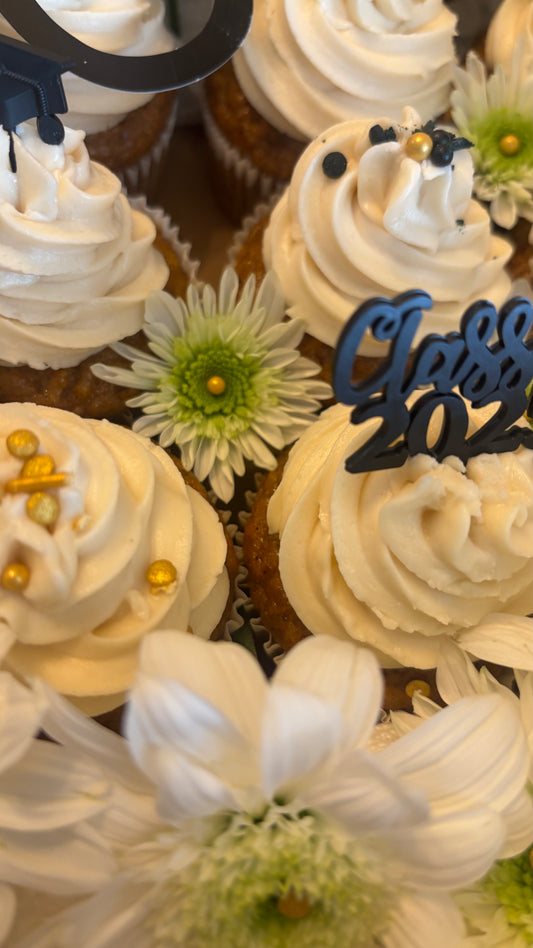 1 dozen graduation box